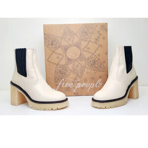 Free People White Leather Chunky Boots James Chelsea MSRP$188 Women's 9